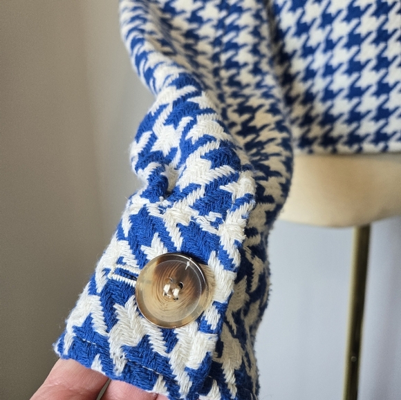 ONLY Blue and White Houndstooth Women's Waist Length Jacket. Size Small - Picture 7 of 13
